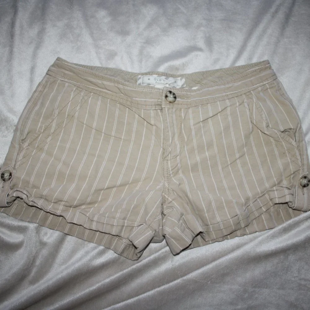 ☀️ Old Navy Khaki Pinstripe Shorts – Size 4 Linen-Cotton Blend · Classic Fit ·